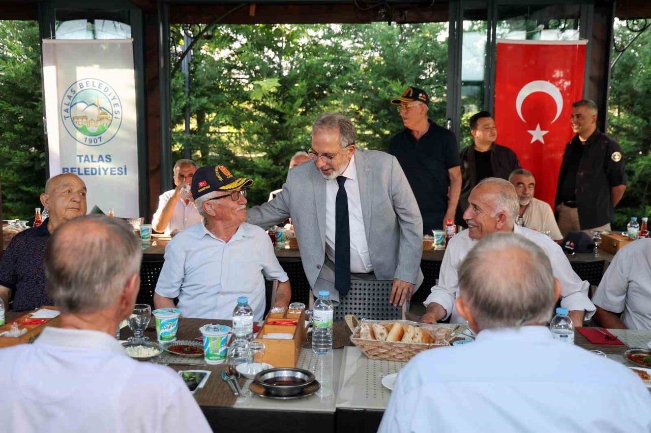 KIBRIS BARIŞ HAREKATI'NIN 52. YIL DÖNÜMÜNDE; TALAS BELEDİYESİ'NİN HAREKATA KATILAN KAYSERİLİ...
