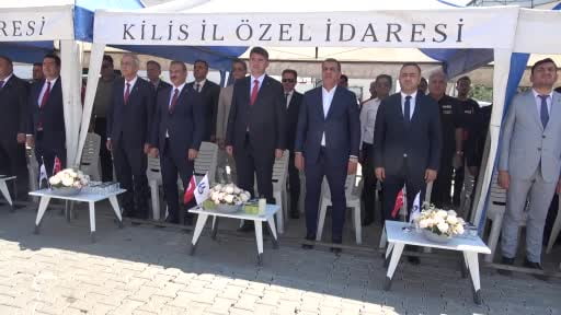 Kilis'te 15 Temmuz Parkı açıldı, fidanlar toprakla buluşturuldu