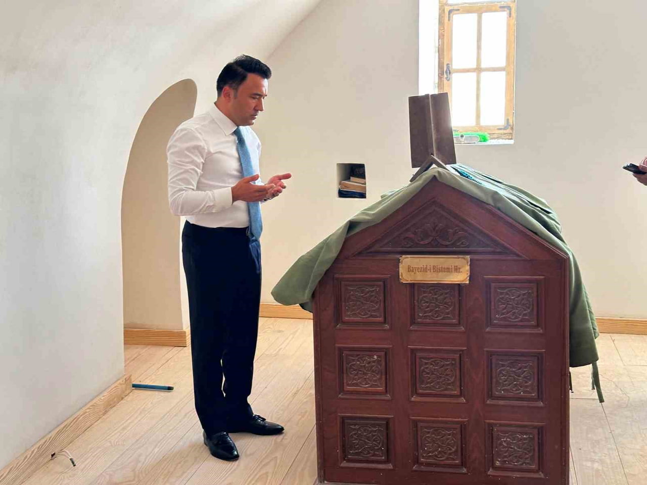 KIRIKHAN KAYMAKAMI YUSUF CANKATAR, BEYAZID-I BİSTAMİ HAZRETLERİ TÜRBESİNİ ZİYARET EDEREK DEVAM...