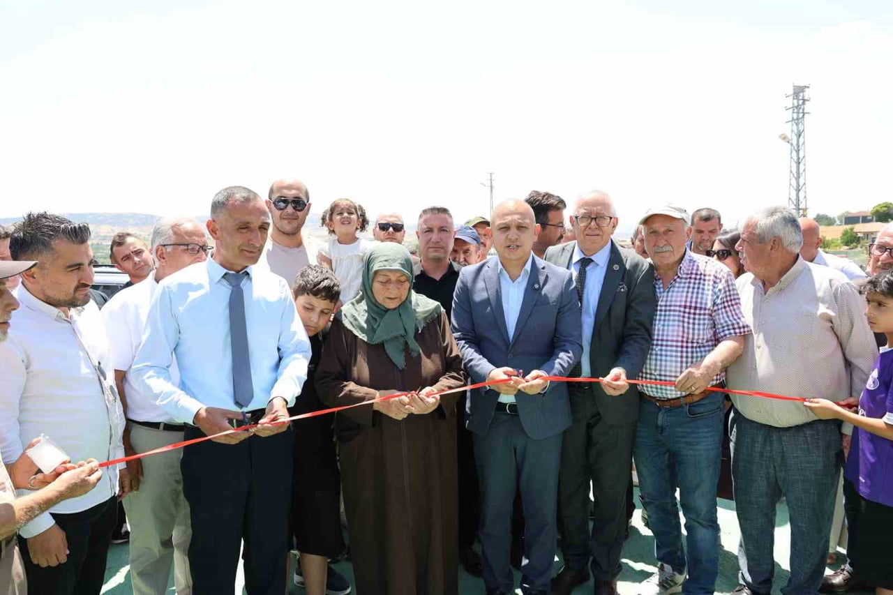 KIRIKKALE BELEDİYE BAŞKANI AHMET ÖNAL (SOLDAN 4'ÜNCÜ), ŞEHİT ANNESİ AYTEN IŞIKLI (SOLDAN 3'ÜNCÜ)...