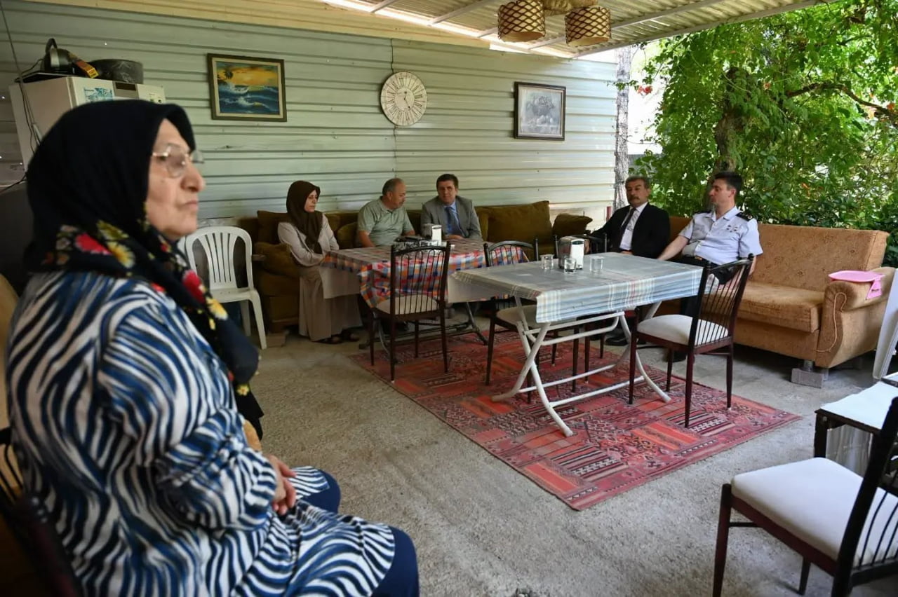 KIRIKKALE VALİSİ HÜSEYİN ENGİN SARIİBRAHİM, ANKARA’NIN BALA İLÇESİNDE KARA YOLUNDAKİ LASTİK...