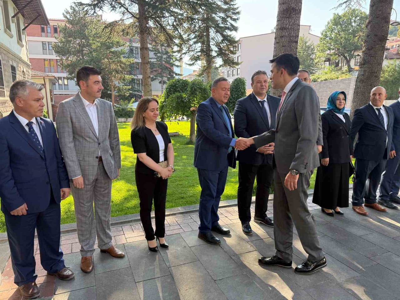 KIZILCAHAMAM’DA MÜLKİ İDAREDE BAYRAK DEĞİŞİMİ YAŞANDI. NURİ MEHMETBEYOĞLU'NDAN BOŞALAN...