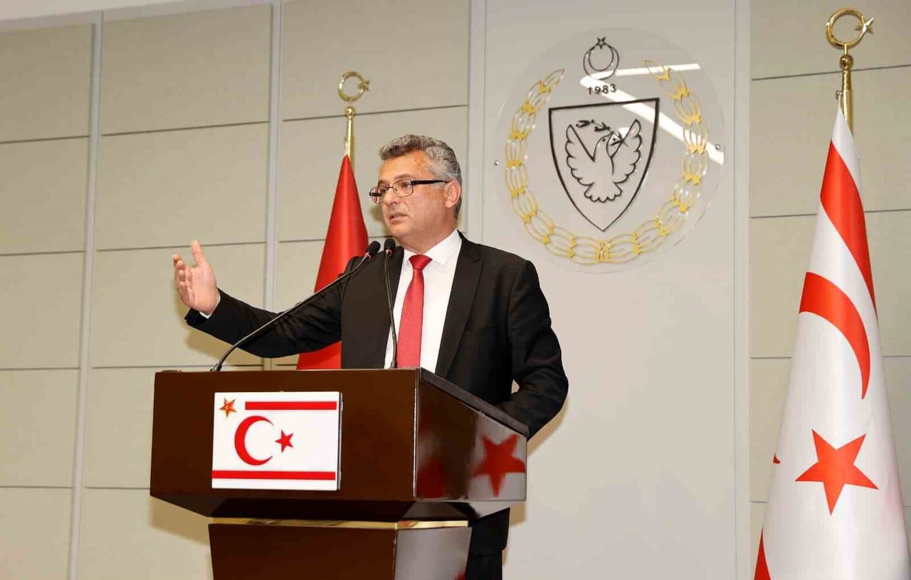 KKTC CUMHURBAŞKANI TUFAN ERHÜRMAN, BM GENEL SEKRETERİ ANTONİO GUTERRES’İN KIBRIS’A DÜZENLEMEYİ...