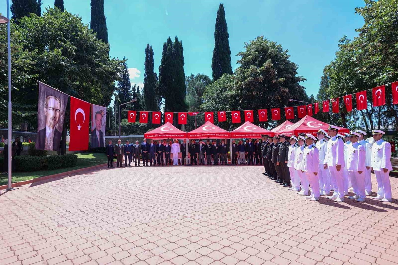 KOCAELİ'DE 15 TEMMUZ DEMOKRASİ VE MİLLİ BİRLİK GÜNÜ ETKİNLİKLERİ KAPSAMINDA BAĞÇEŞME ŞEHİTLİĞİ VE...