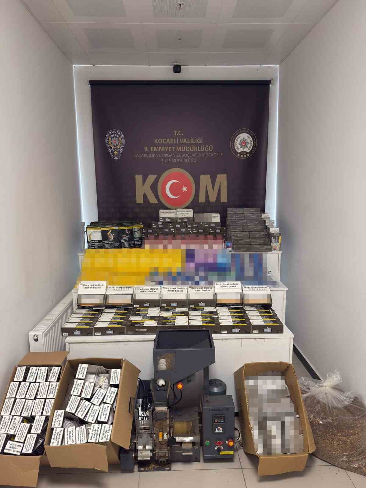 KOCAELİ'DE 4 İLÇEDE DÜZENLENEN EŞ ZAMANLI OPERASYONLARDA 8 ADRESTE YAPILAN ARAMALARDA 1 TON 160...