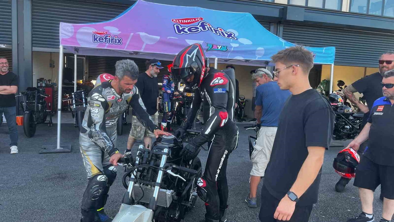 KOCAELİ'NİN BAŞİSKELE İLÇESİNDE HİZMETE GİREN MOTOR SPORLARI GELİŞİM MERKEZİ; DÜNYA SUPERBİKE...