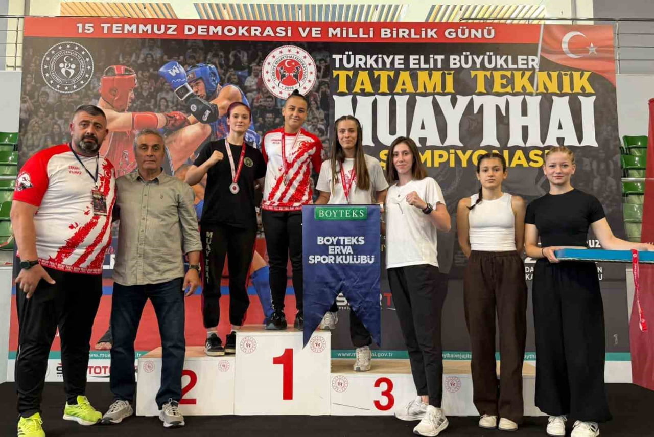 KOCAELİ'NİN DARICA İLÇESİNDE DÜZENLENEN TÜRKİYE ELİTE BÜYÜKLER TATAMİ TEKNİK MUAYTHAİ...
