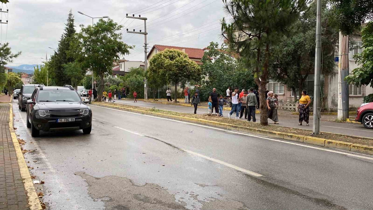 KOCAELİ'NİN GÖLCÜK İLÇESİNDE TARTIŞTIĞI AMCASINI PALAYLA ÖLDÜREN ZANLI, POLİS EKİPLERİNCE ETKİSİZ...