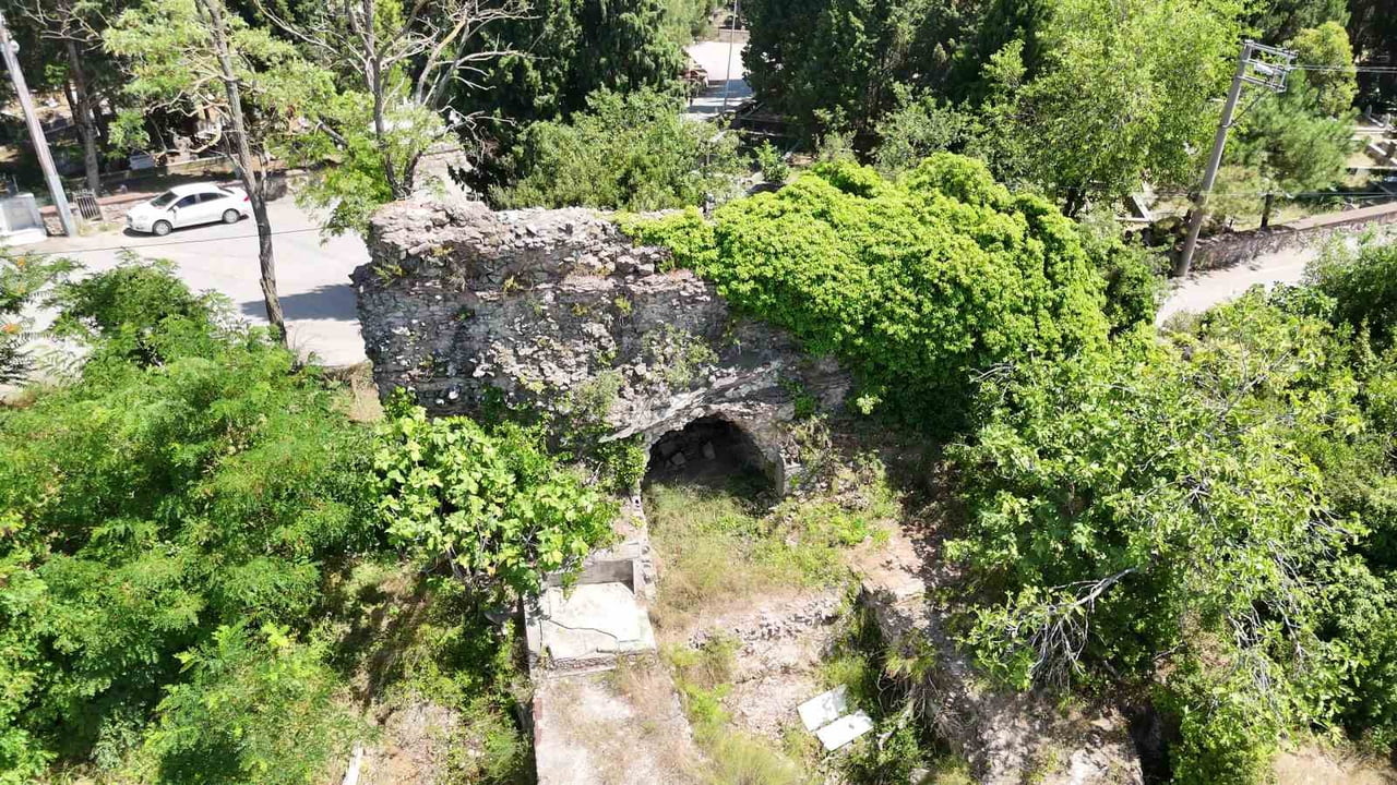 KOCAELİ'NİN İZMİT İLÇESİNDE HELENİSTİK, ROMA VE BİZANS DÖNEMLERİNE AİT YAKLAŞIK 2 BİN YILLIK...