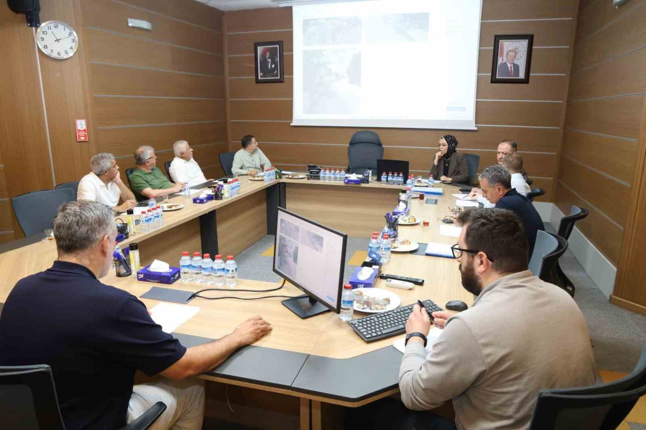 KOCAELİ BÜYÜKŞEHİR BELEDİYESİ ENCÜMEN TOPLANTISINDA, KURALLARA UYMAYAN 79 ÖZEL HALK OTOBÜSÜ...