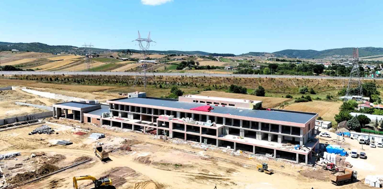 KOCAELİ BÜYÜKŞEHİR BELEDİYESİ TARAFINDAN KOCAELİSPOR'UN KULLANIMINA SUNULMAK ÜZERE KÖRFEZ İLÇESİ...