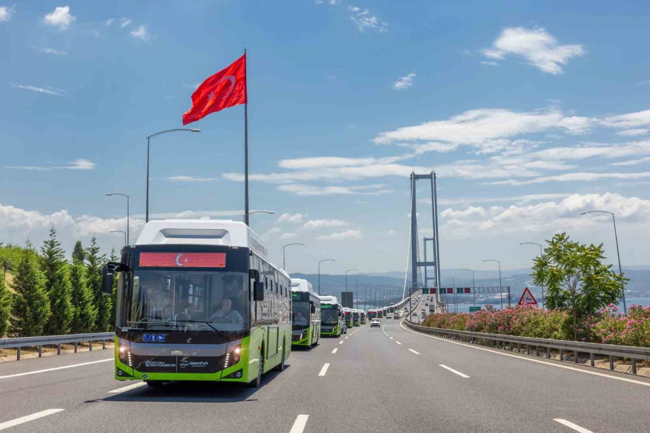 KOCAELİ BÜYÜKŞEHİR BELEDİYESİNİN KENT İÇİ ULAŞIMDA KULLANDIĞI 795 ARAÇLIK OTOBÜS FİLOSUNUN BÜYÜK...