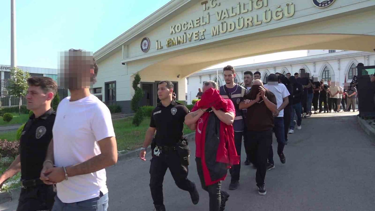 KOCAELİ MERKEZLİ 31 İLDE DÜZENLENEN OPERASYONDA, KURDUKLARI PARAVAN ŞİRKETLER ÜZERİNDEN YASA DIŞI...