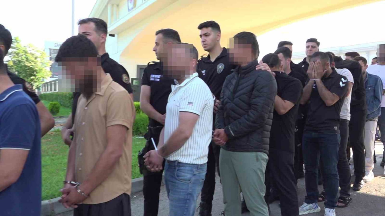 KOCAELİ MERKEZLİ 31 İLDE DÜZENLENEN OPERASYONDA, KURDUKLARI PARAVAN ŞİRKETLER ÜZERİNDEN YASA DIŞI...