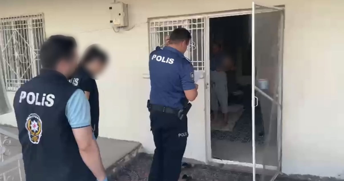 KOCAELİ MERKEZLİ 31 İLDE YASA DIŞI BAHİS VE KUMAR OYNATAN SUÇ ÖRGÜTÜNE YÖNELİK DÜZENLENEN EŞ...
