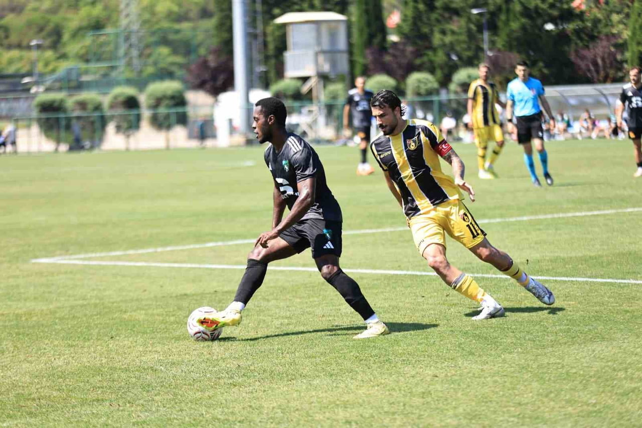KOCAELİSPOR RİVA KAMPININ SON GÜNÜNDE İSTANBULSPOR İLE HAZIRLIK MAÇI YAPTI.