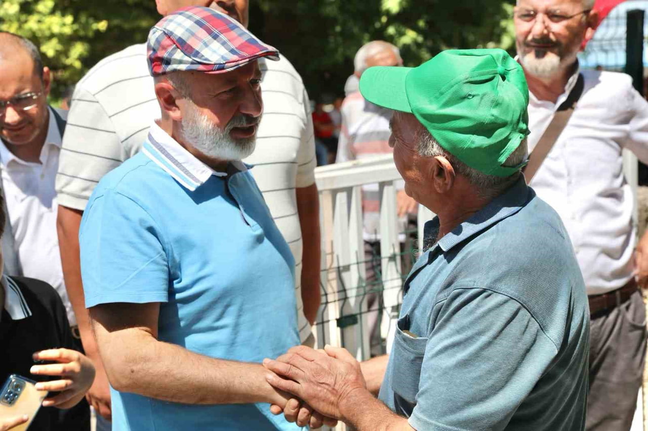KOCASİNAN BELEDİYE BAŞKANI AHMET ÇOLAKBAYRAKDAR, OBRUK MAHALLESİ’NDE BU YIL 29’UNCUSU DÜZENLENEN...