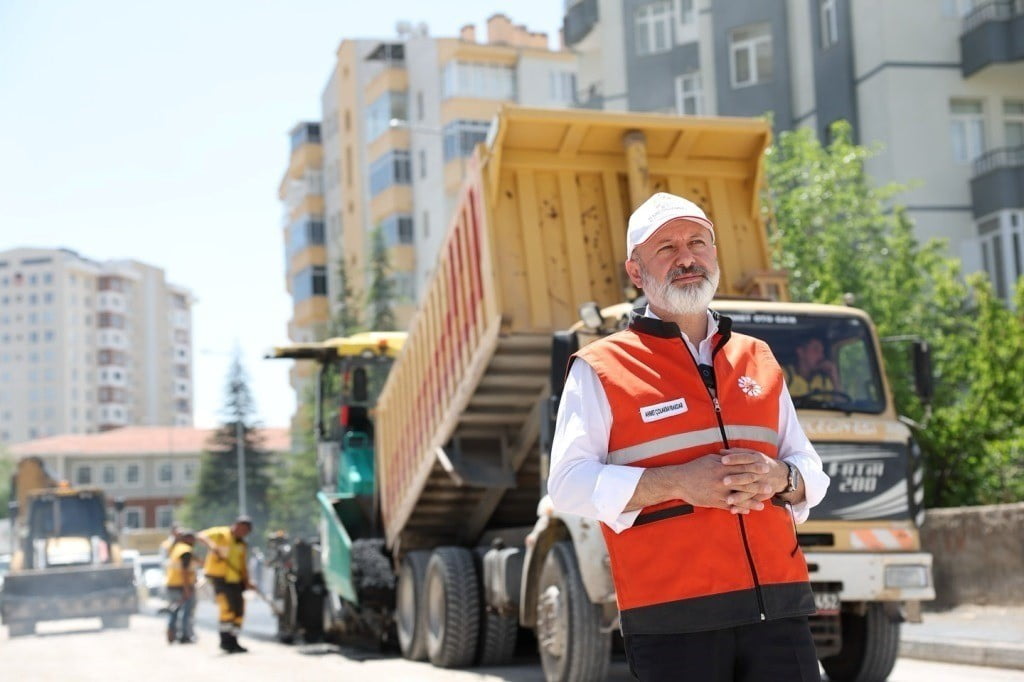 KOCASİNAN BELEDİYE BAŞKANI AHMET ÇOLAKBAYRAKDAR, "KOCASİNAN’IMIZIN HER KÖŞESİNDE HİZMET ÜRETMEYE...