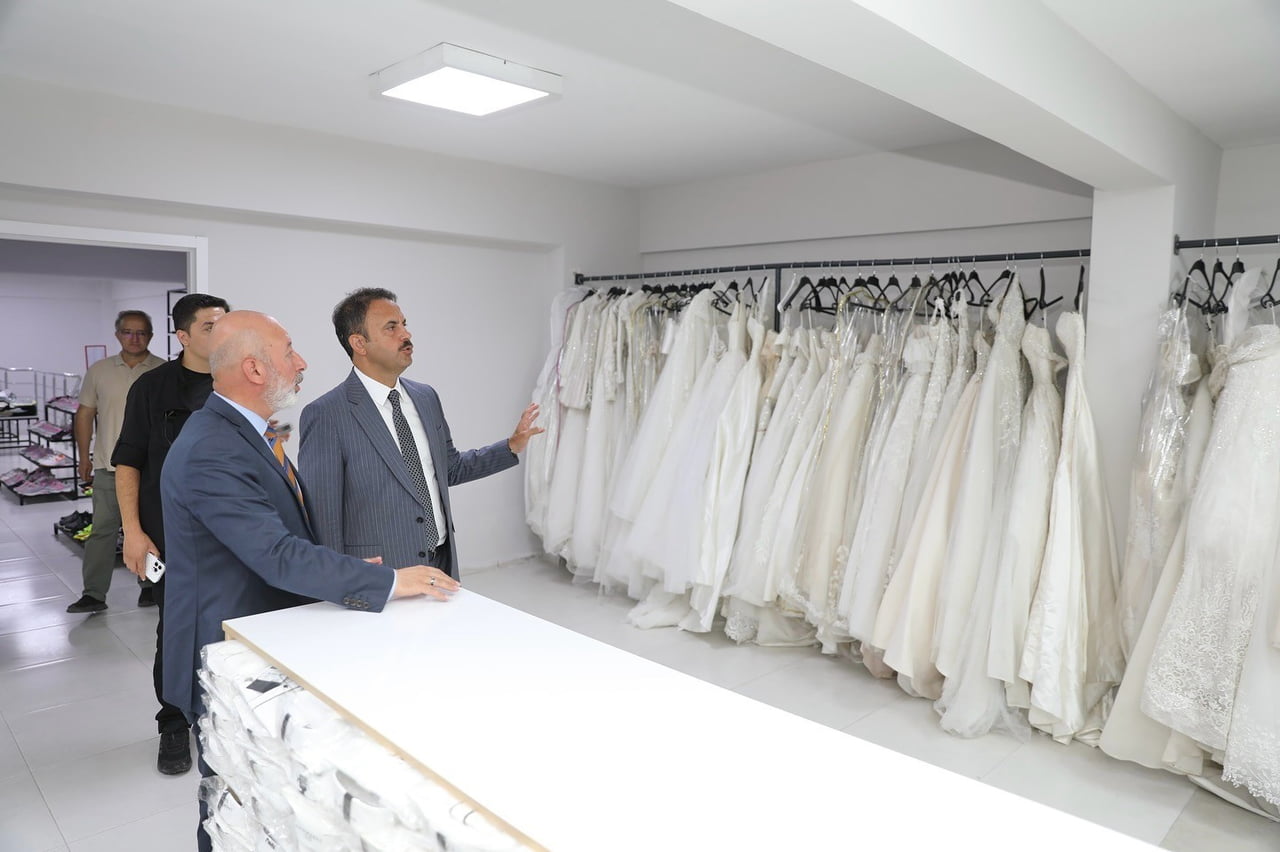 KOCASİNAN BELEDİYESİ, AİLE KURUMUNU GÜÇLENDİRECEK, GENÇLERİN EVLİLİK SÜREÇLERİNİ KOLAYLAŞTIRACAK...