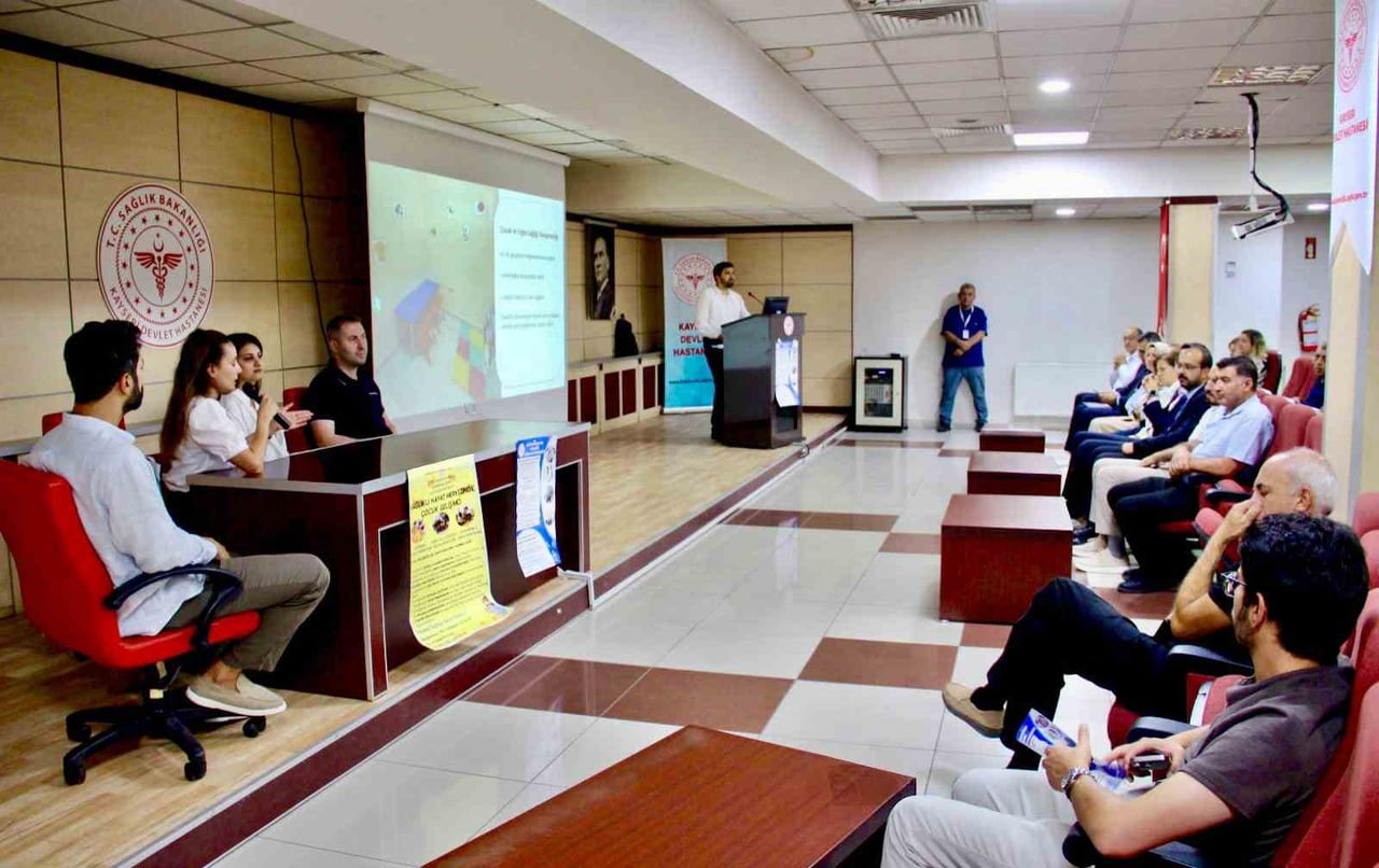 KOCASİNAN İLÇE SAĞLIK MÜDÜRLÜĞÜ TARAFINDAN, SAĞLIKLI HAYAT MERKEZLERİ İLE KAYSERİ DEVLET HASTANESİ...