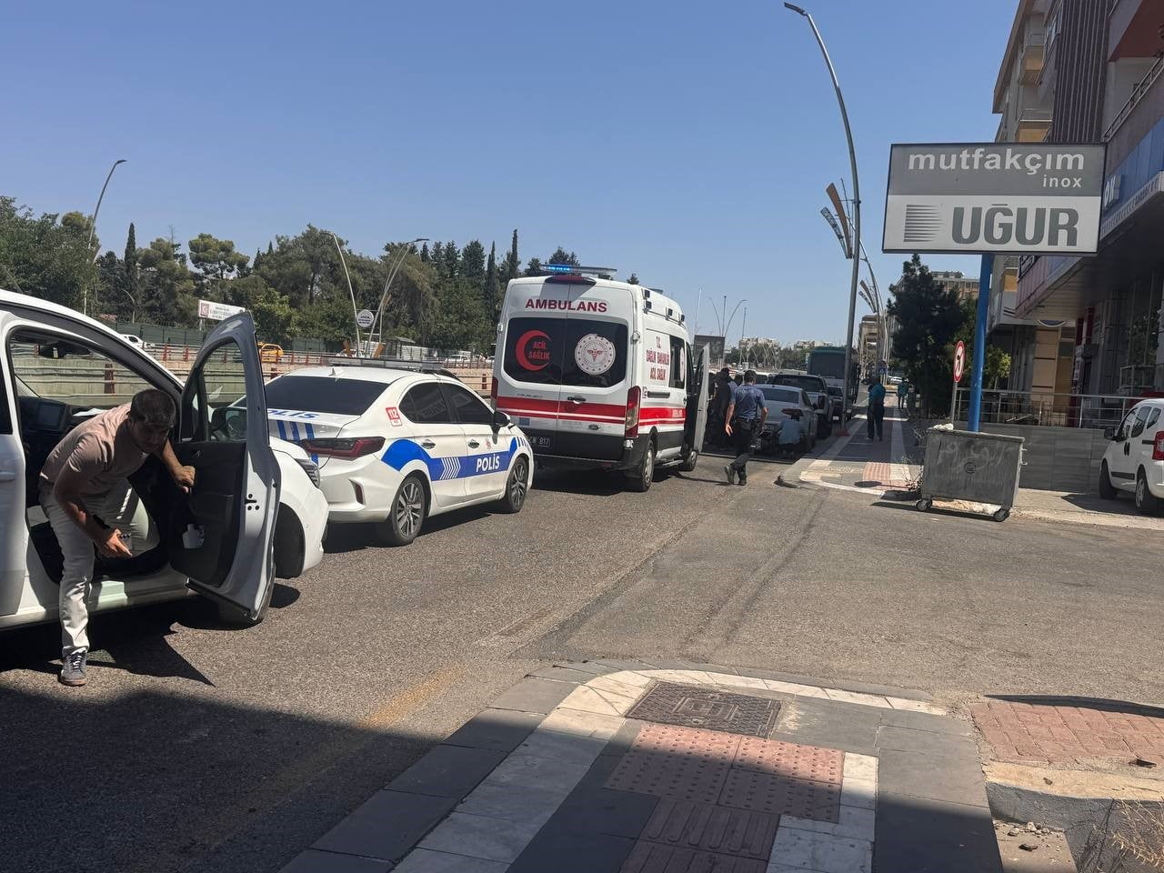 KONTROLDEN ÇIKAN MOTOSİKLET SÜRÜCÜSÜ YARALANDI