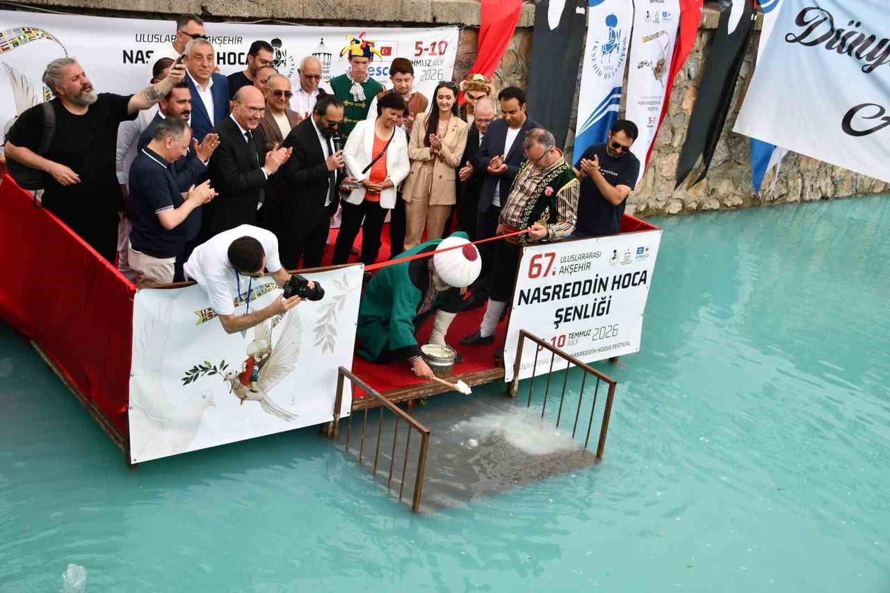 KONYA'NIN AKŞEHİR İLÇESİNDE DÜZENLENEN 67. ULUSLARARASI AKŞEHİR NASREDDİN HOCA ŞENLİĞİNDE GÖLE...