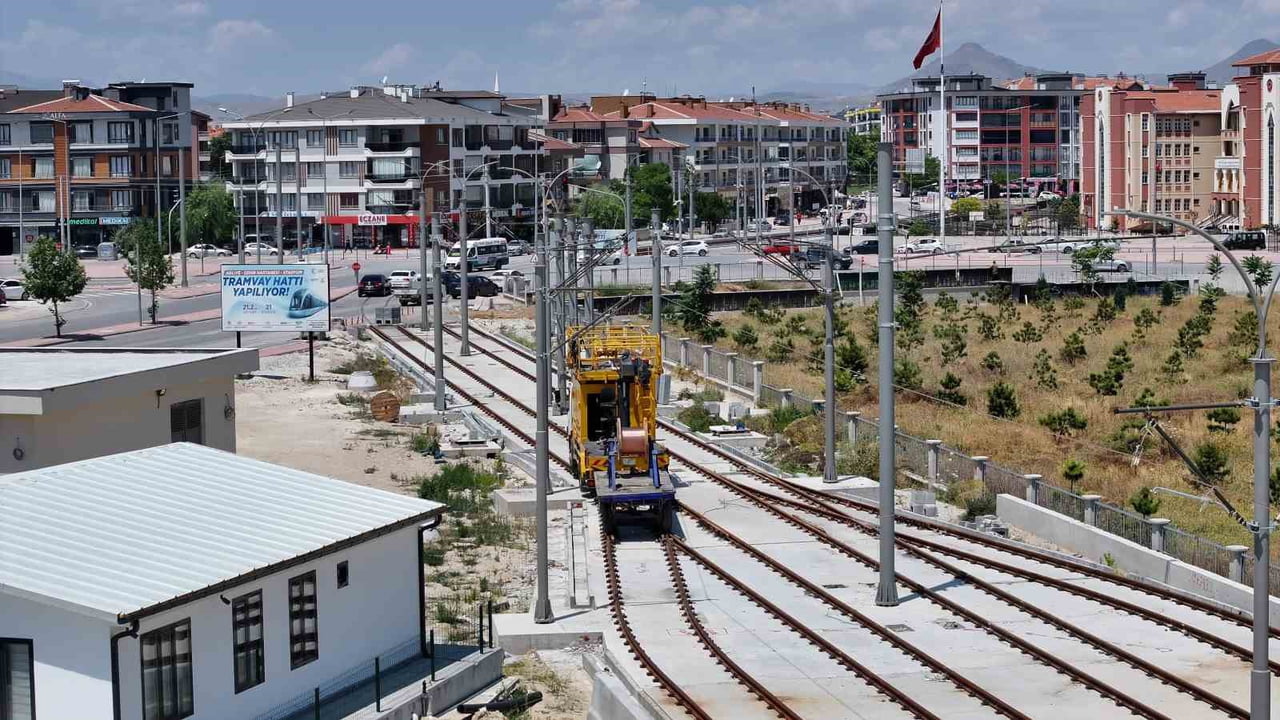 KONYA BÜYÜKŞEHİR BELEDİYESİ TARAFINDAN YAPIMI SÜRDÜRÜLEN ADLİYE-ŞEHİR HASTANESİ TRAMVAY UZATMA...