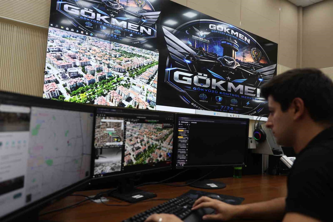KONYA’DA KURULAN VE TÜRKİYE’DE İLK OLMA ÖZELLİĞİ TAŞIYAN GÖKMEN (GÖKYÜZÜ KONTROL MERKEZİ), KENTİN...