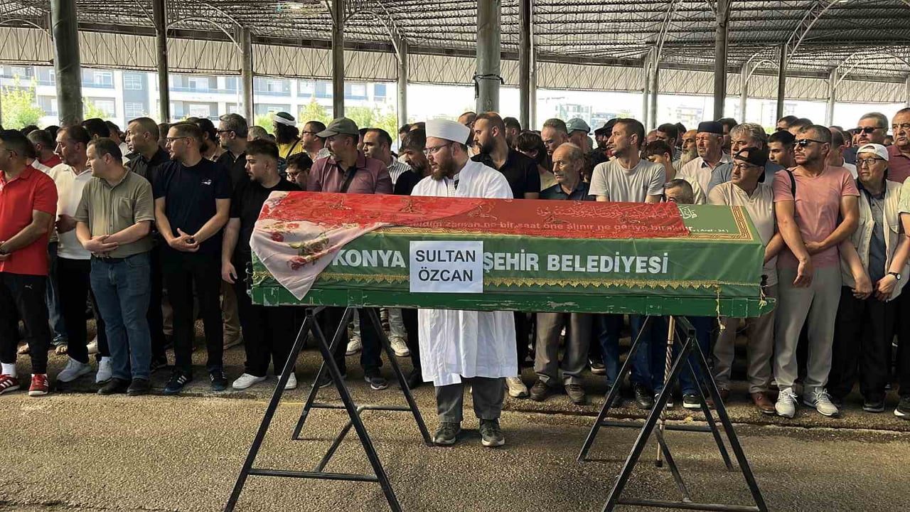 KONYA’DA TEDAVİ GÖRDÜĞÜ SELÇUK ÜNİVERSİTESİ TIP FAKÜLTESİ HASTANESİ İÇ HASTALIKLARI YOĞUN BAKIM...