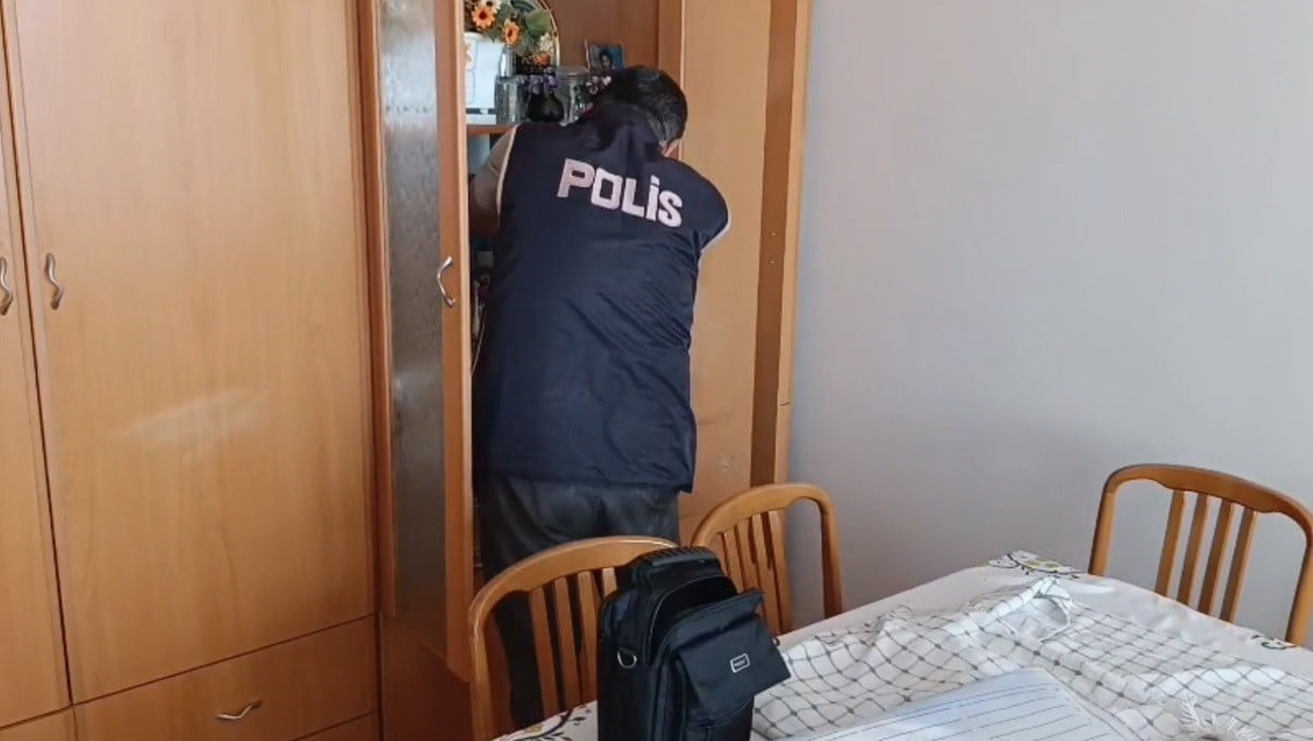 KONYA MERKEZLİ 8 İLDE FETULLAHÇI TERÖR ÖRGÜTÜ/PARALEL DEVLET YAPILANMASI (FETÖ/PDY) SİLAHLI TERÖR...
