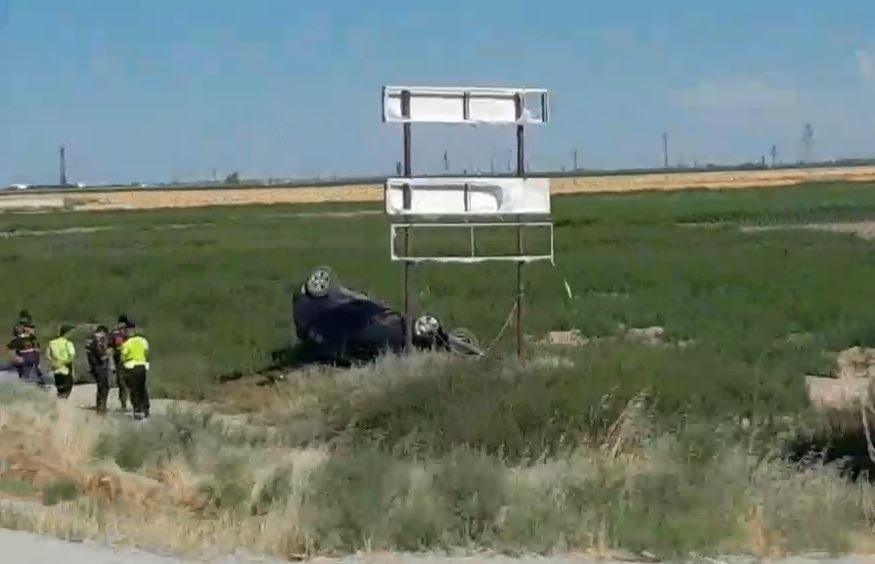 KONYA’NIN KARAPINAR İLÇESİNDE MEYDANA GELEN TRAFİK KAZASINDA 1 KİŞİ YARALANDI.
