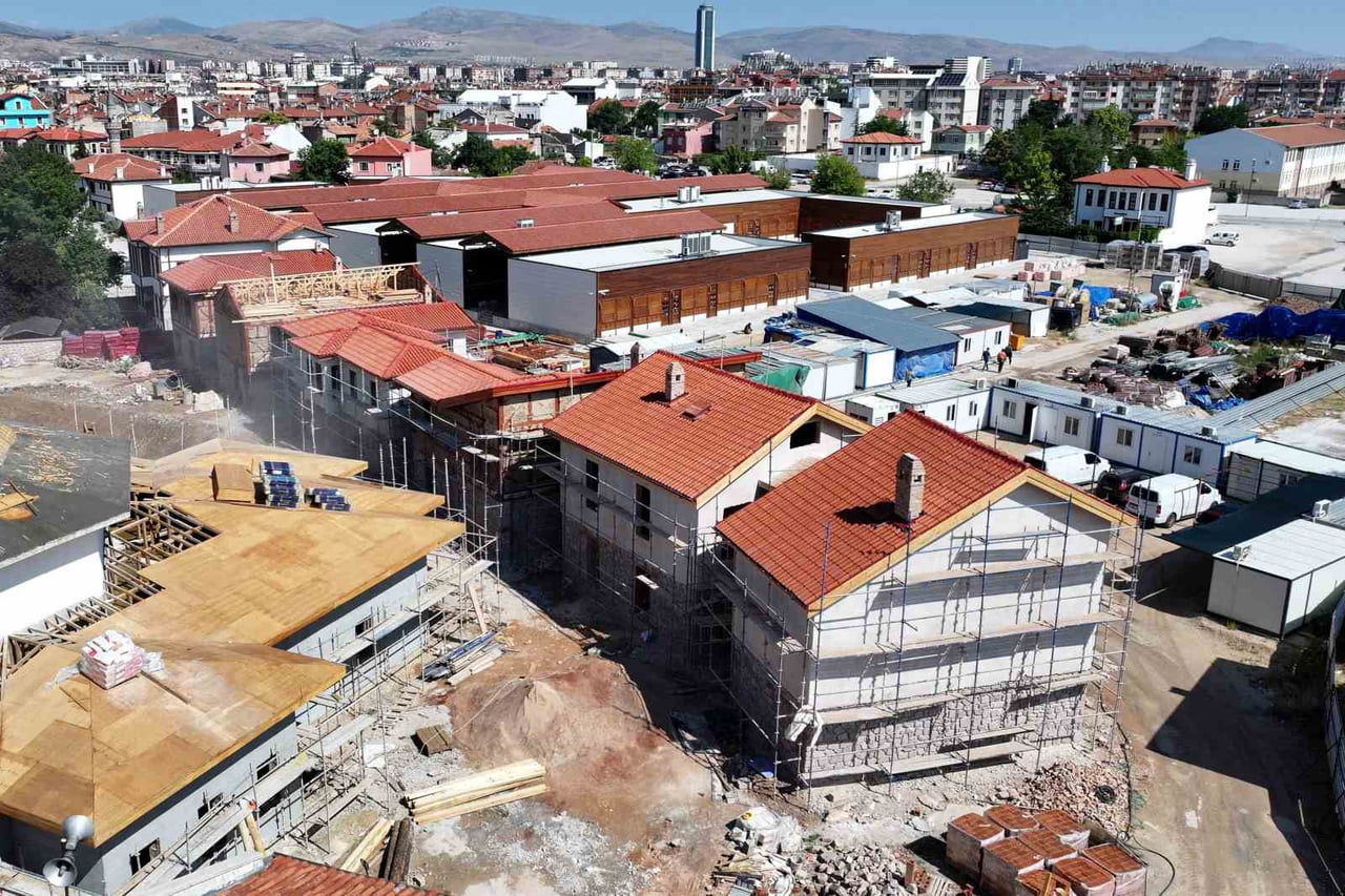 KONYA’NIN MERKEZ KARATAY İLÇE BELEDİYESİ’NİN TÜRBE ARKASI KENTSEL YENİLEME PROJESİ KAPSAMINDA...