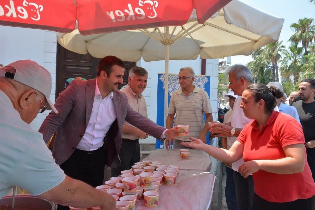 KÖYCEĞİZ’DE AŞURE İKRAMINA YOĞUN İLGİ