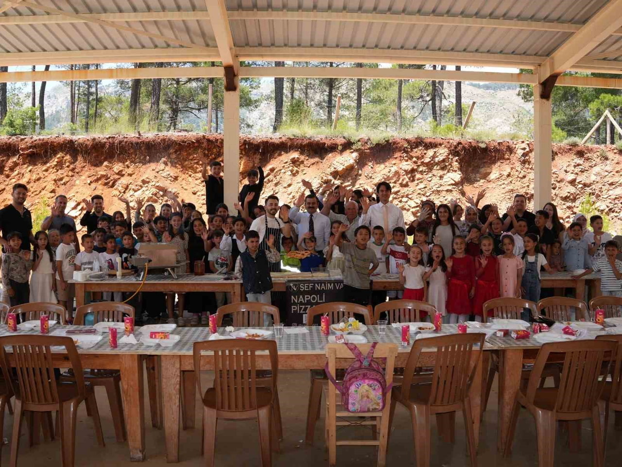 KÖYCEĞİZ’DE "HER ÇOCUĞA BİR DİLİM MUTLULUK" PROJESİ HAYATA GEÇİRİLDİ