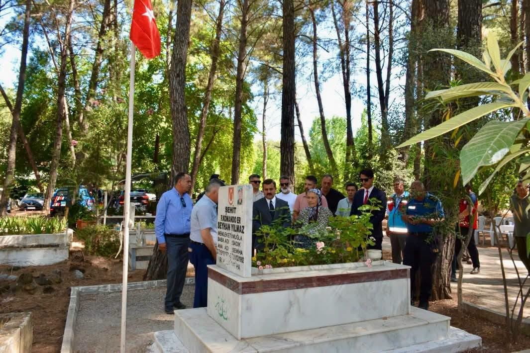 KÖYCEĞİZ’DE ŞEHİTLER İÇİN DUADA BULUNULDU
