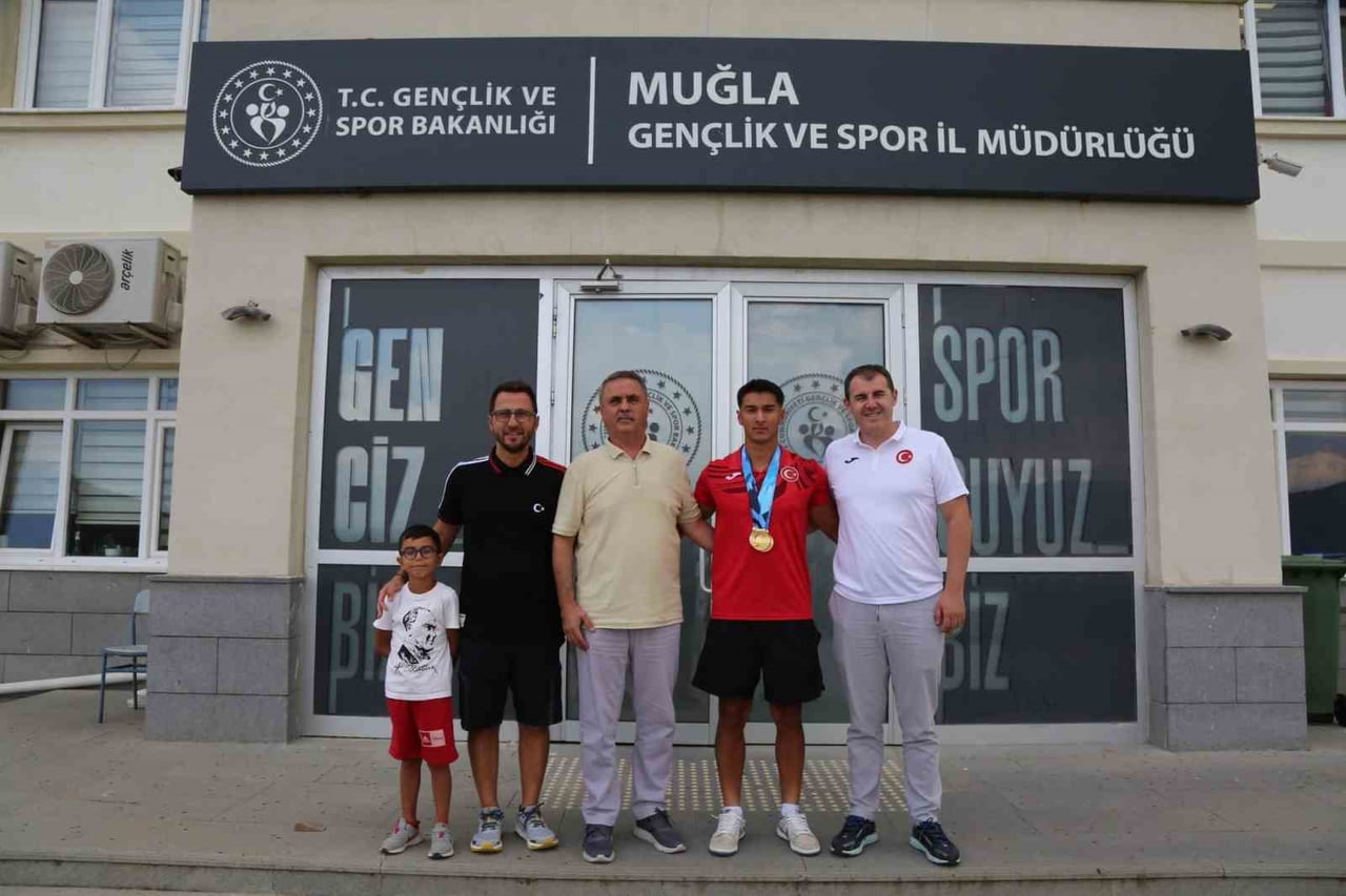 KÖYCEĞİZLİ DÜNYA ŞAMPİYONU KARAHAN, ZİYARETLERİNİ SÜRDÜRÜYOR