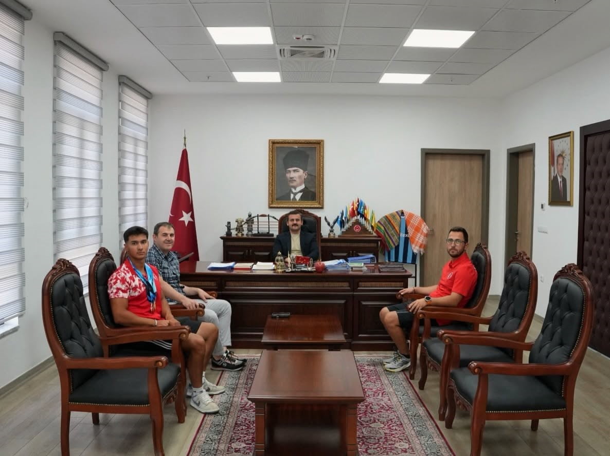 KÖYCEĞİZLİ DÜNYA ŞAMPİYONU KARAHAN, ZİYARETLERİNİ SÜRDÜRÜYOR