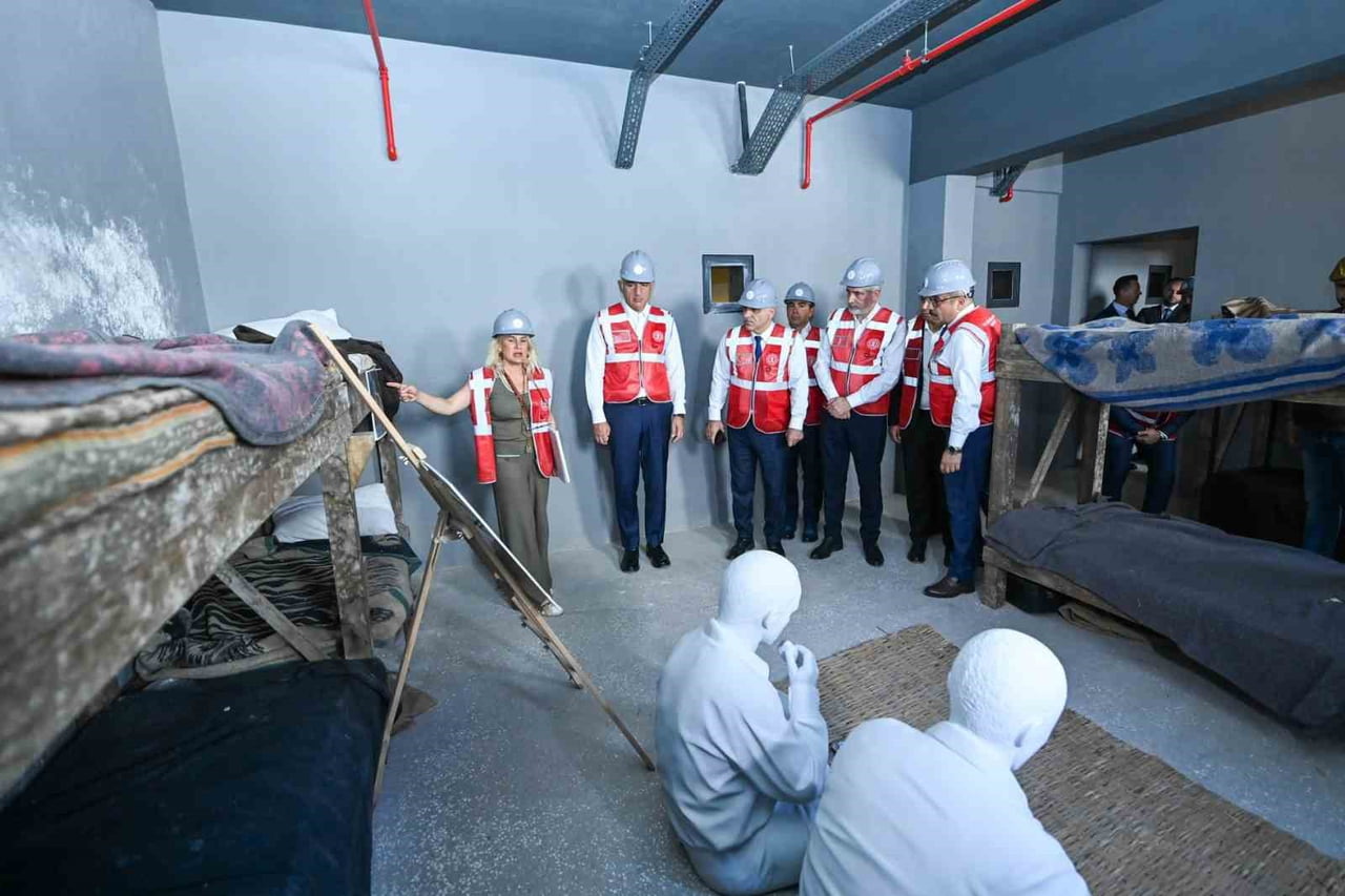 KÜLTÜR VE TURİZM BAKANI MEHMET NURİ ERSOY, DİYARBAKIR ANI MÜZESİ VE KÜLTÜR MERKEZİ'NDE YÜRÜTÜLEN...