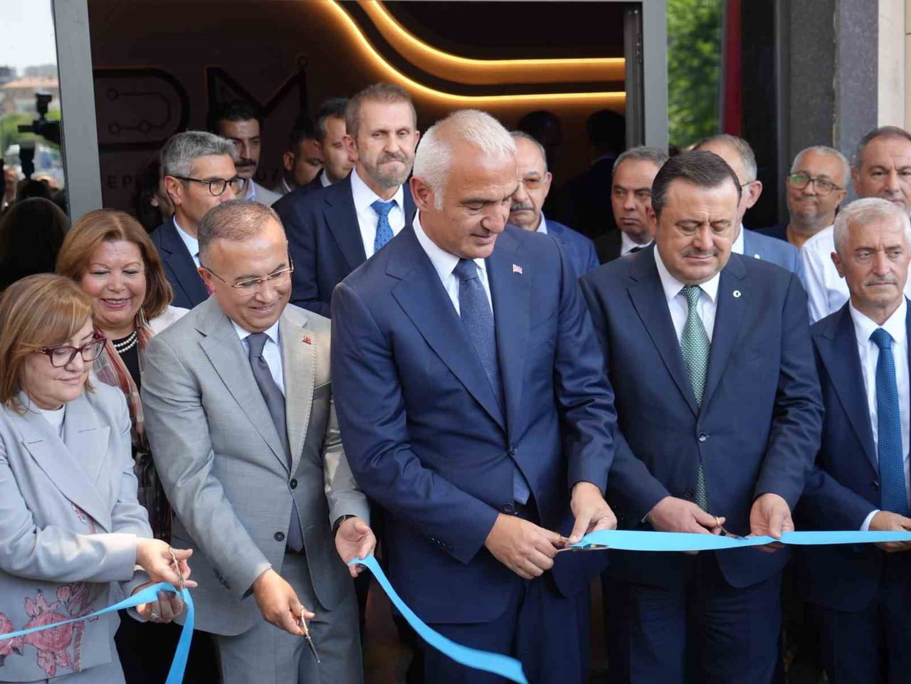 KÜLTÜR VE TURİZM BAKANI MEHMET NURİ ERSOY, GAZİANTEP DİJİTAL SANAT MÜZESİ’NİN AÇILIŞINA...