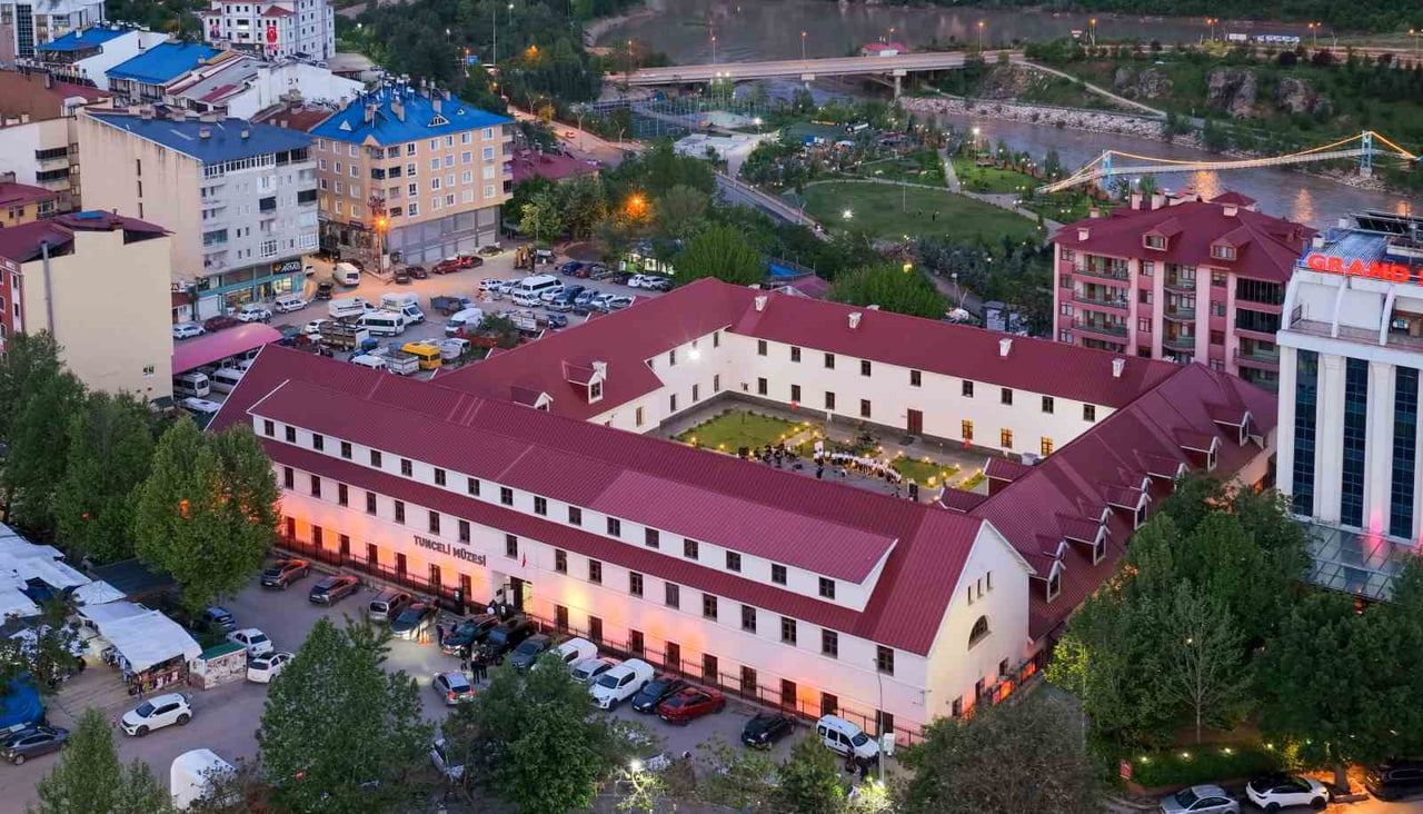 KÜLTÜR VE TURİZM BAKANI MEHMET NURİ ERSOY, TUNCELİ MÜZESİ’NİN 2026 DASA ÖDÜLÜ'NE ADAY...