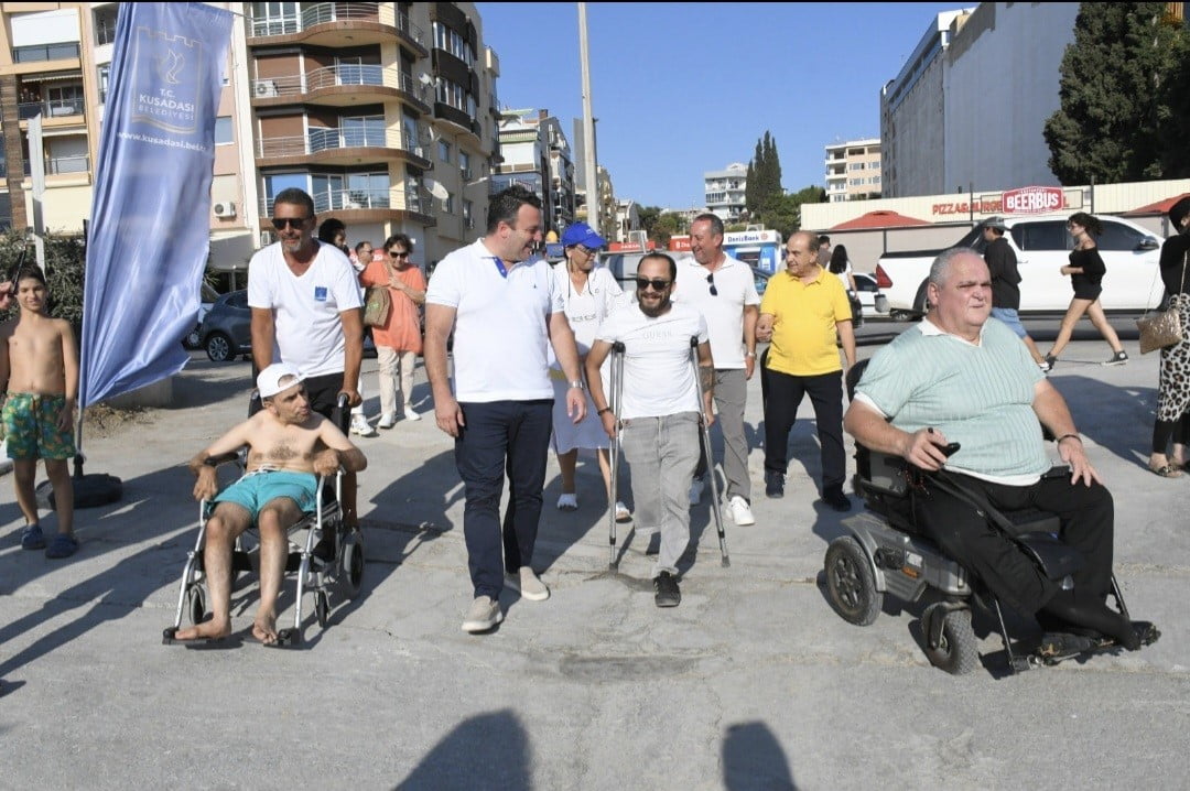 KUŞADASI BELEDİYESİ'NİN, KUŞADASI ROTARY KULÜBÜ VE KUŞADASI TİCARET ODASI'NIN KATKILARIYLA...