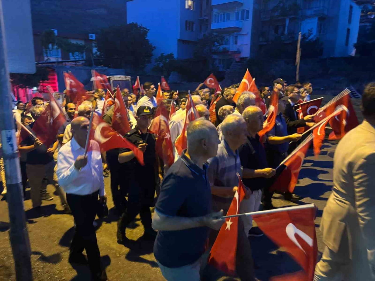 KUŞADASI, DİDİM VE BOZDOĞAN'DA 15 TEMMUZ UNUTULMADI