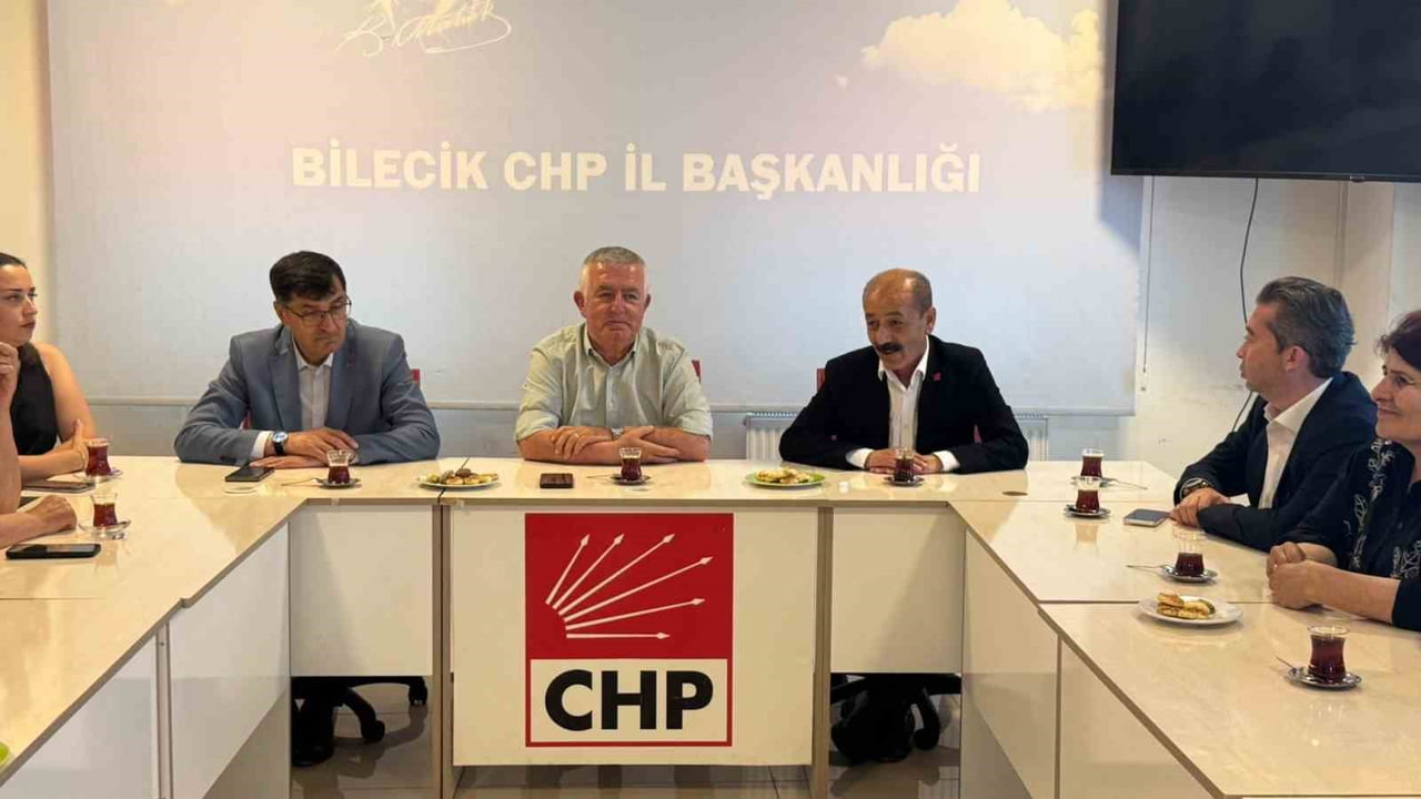 KÜTAHYA BELEDİYE BAŞKANI EYÜP KAHVECİ VE CHP KÜTAHYA İL BAŞKANI TAMER YENİKAYA, GÖREVDEN ALINAN...
