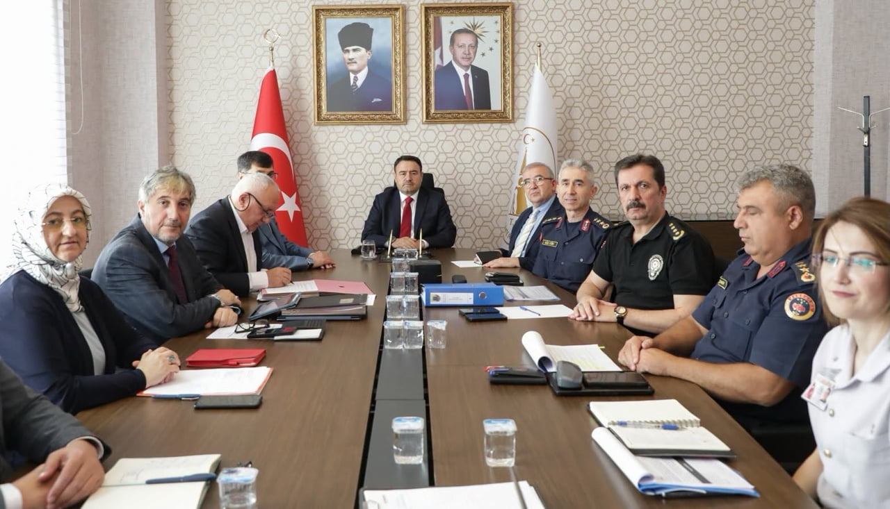 KÜTAHYA’DA OKUL GÜVENLİĞİ İÇİN KURUMLAR ARASI İŞ BİRLİĞİ GÜÇLENİYOR