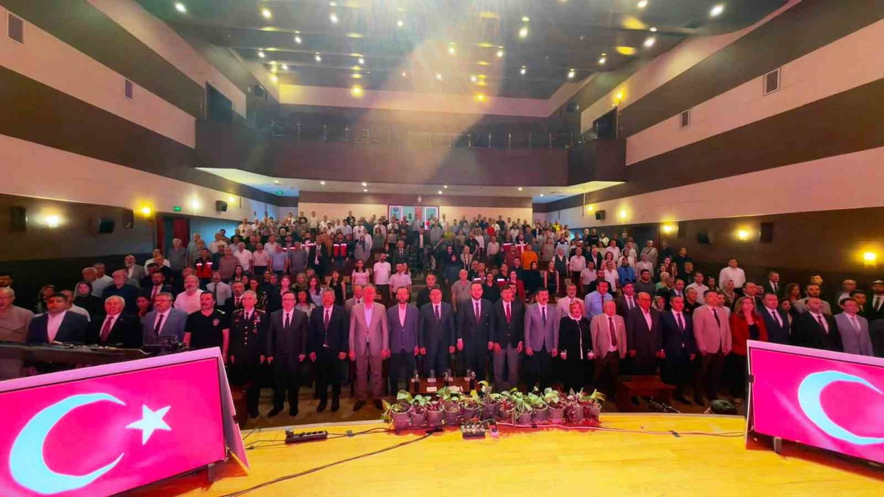 KÜTAHYA’DA TÜRKİYE SIFIR ATIK ÇALIŞTAYI SONUÇ KONFERANSI DÜZENLENDİ