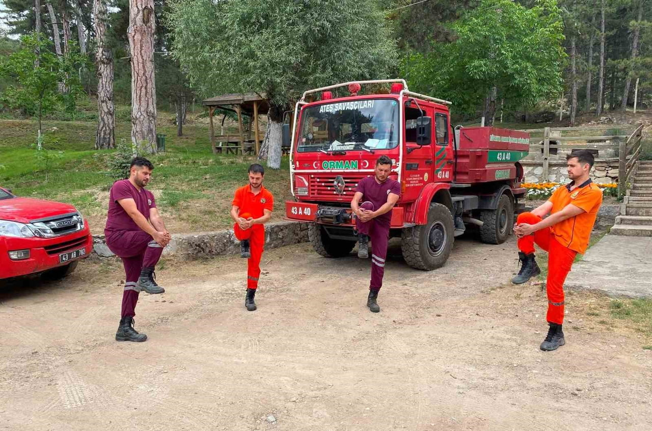 KÜTAHYA’DA YANGIN İŞÇİLERİNE FİZİKSEL HAZIRLIK EĞİTİMİ