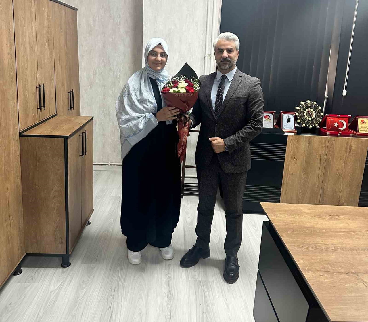 LİSELERE GEÇİŞ SİSTEMİ (LGS) KAPSAMINDAKİ MERKEZİ SINAVDA TÜM SORULARI DOĞRU YANITLAYARAK 500 TAM...
