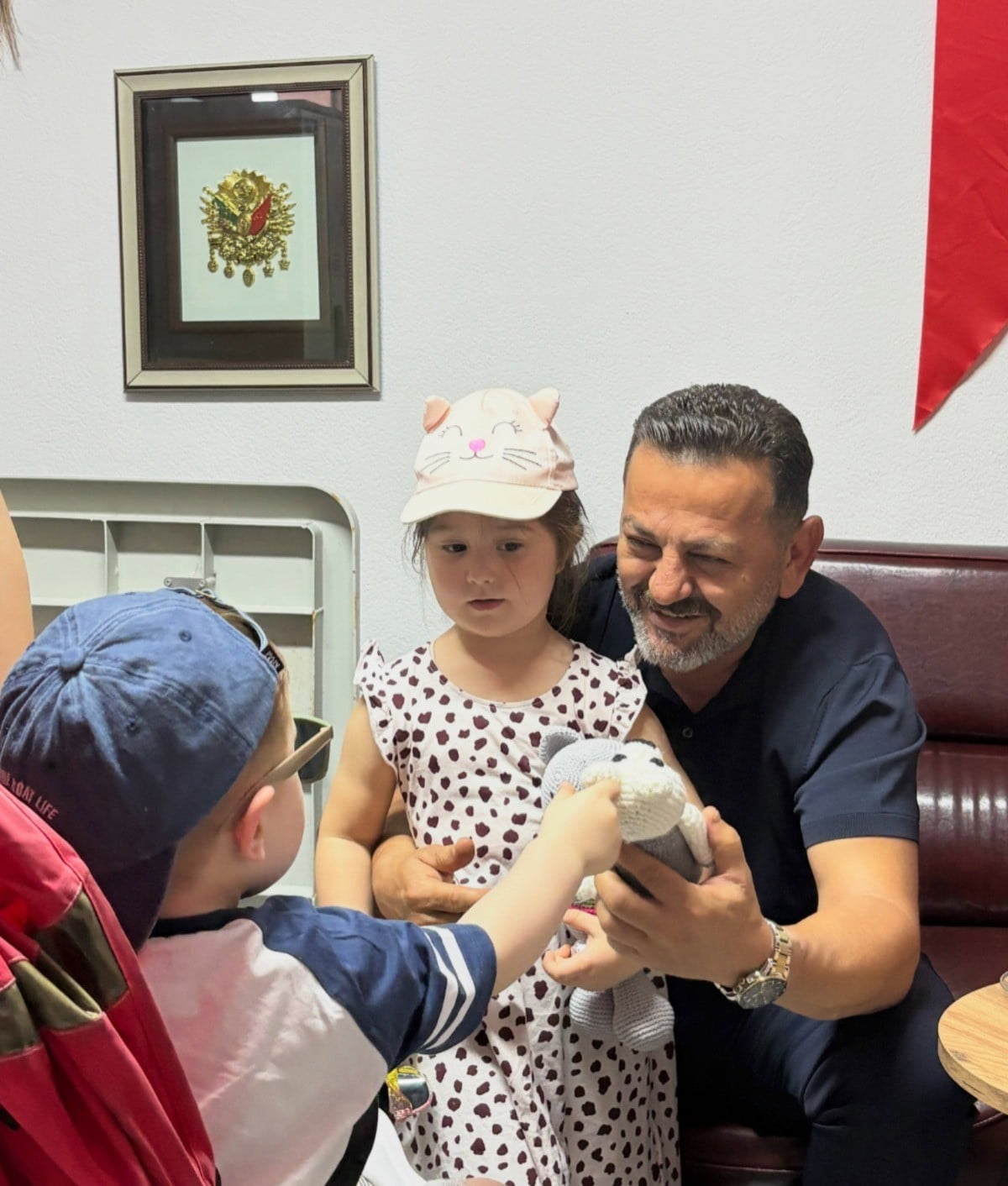 MAKAMIN EN ÖZEL MİSAFİRLERİ MİNİKLER OLDU