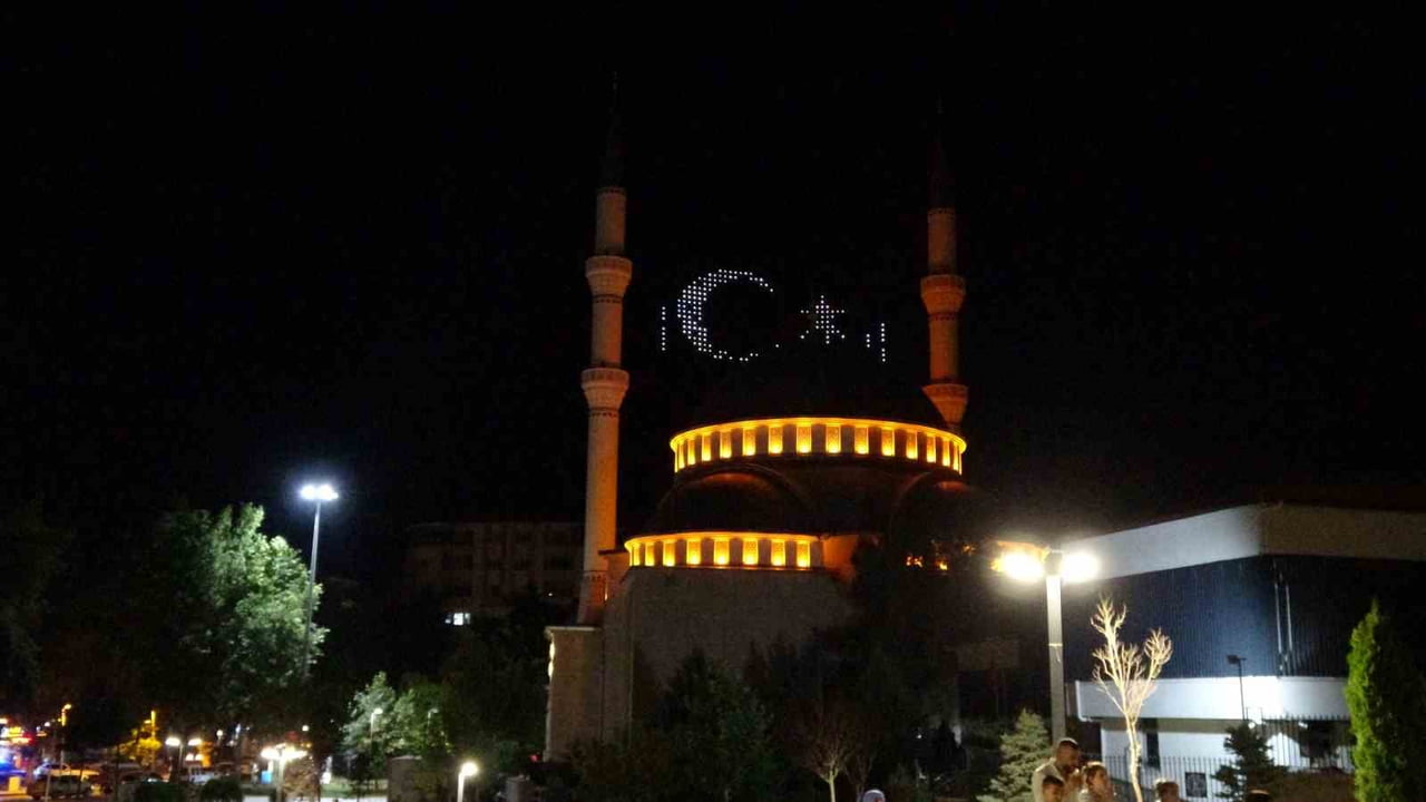 MALATYA'DA 15 TEMMUZ'UN 10. YILINDA SELA OKUNDU
