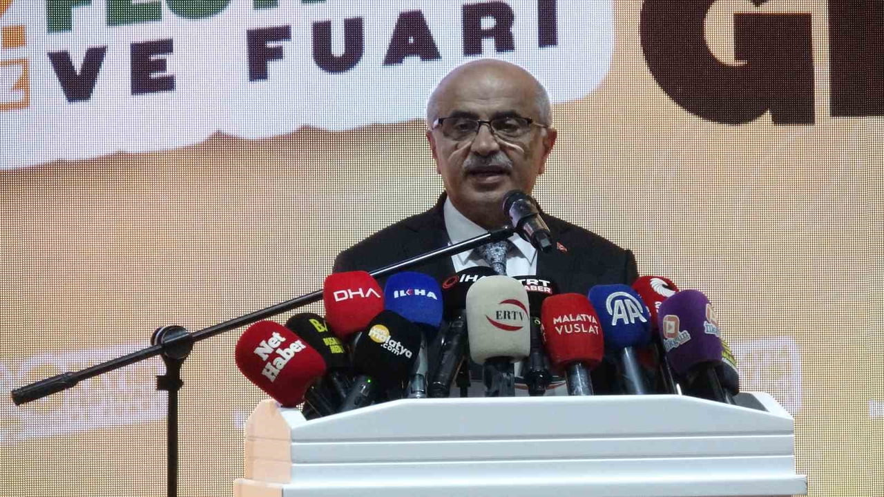 MALATYA BÜYÜKŞEHİR BELEDİYE BAŞKANI SAMİ ER KONUŞMA YAPTI